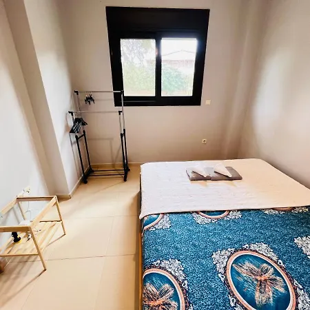 Maos Airport Free Shuttle Bed & Breakfast